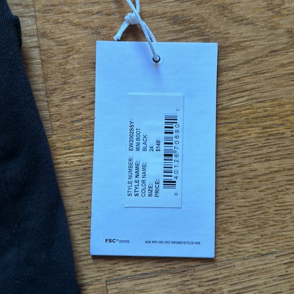 BNWT Edwin black jeans - Anthropologie. Size 24. Classic mini boot cut. - Picture 3 of 7